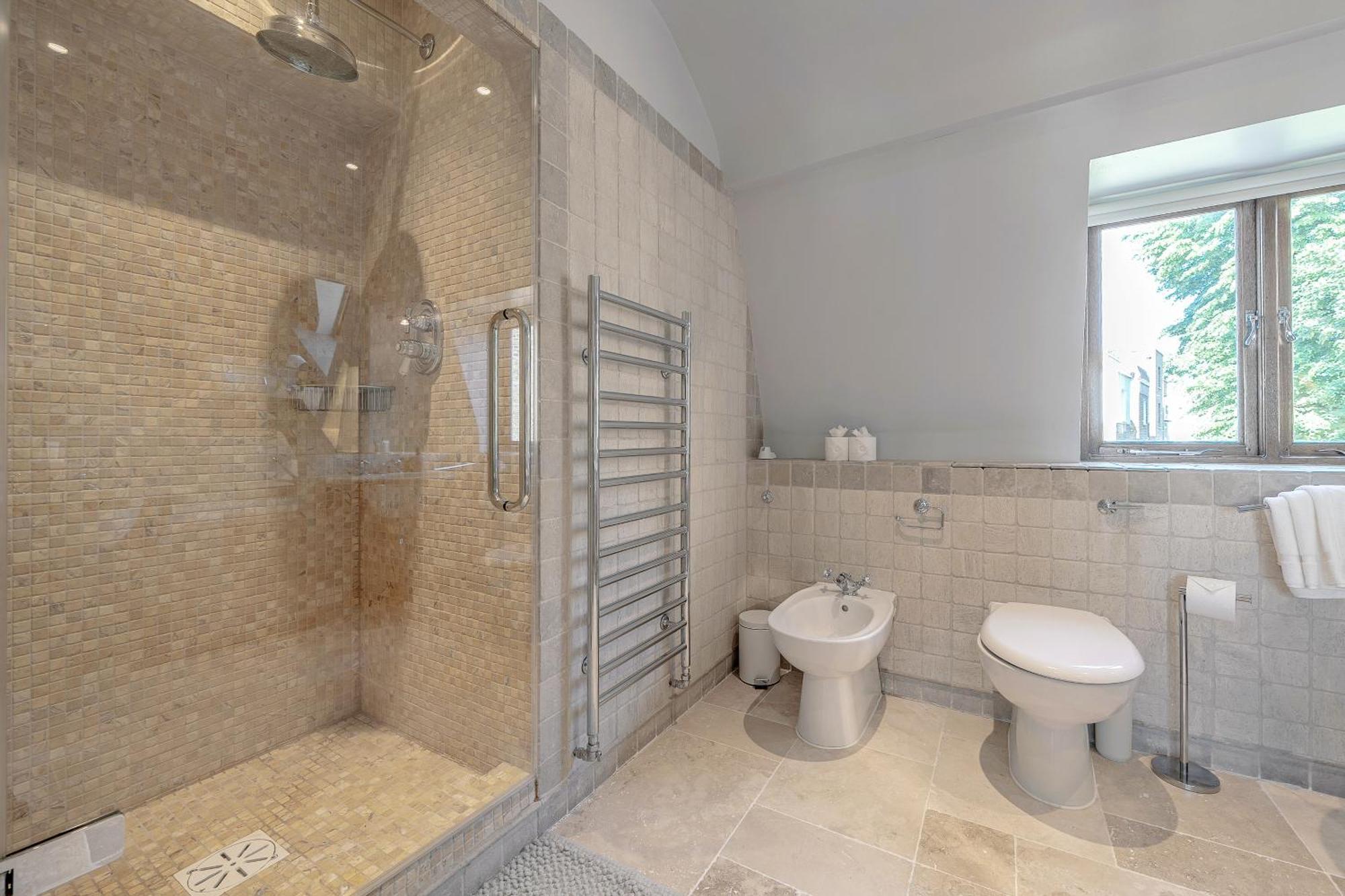 Luxurious 4 Bedroom In Kensington Holiday home London